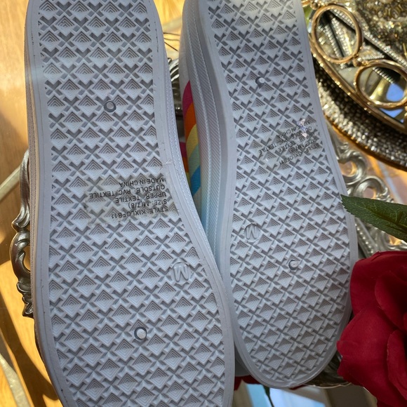 Fun colorful boat sneakers - Picture 4 of 6